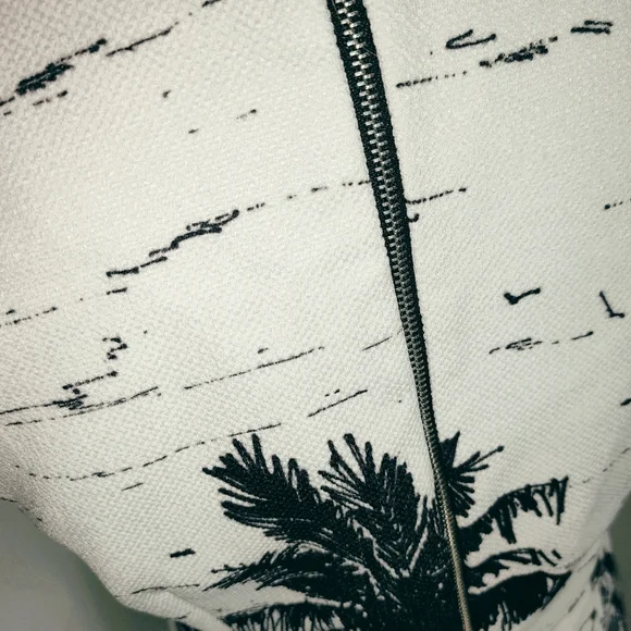 🤍 🌴Black & White len fabric with Palms print dress - Picture 5 of 12